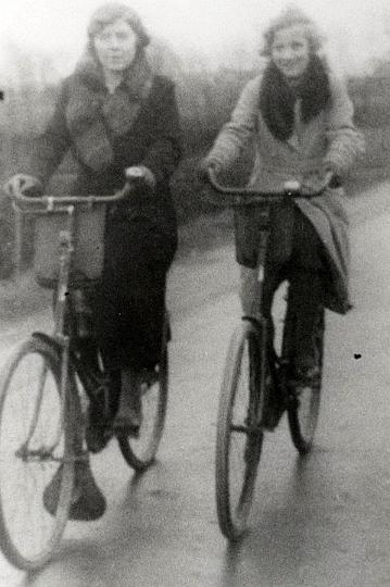 Marie en ... op de fiets.jpg